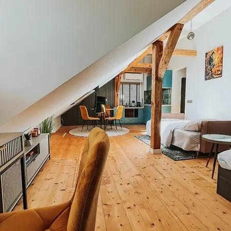 Tiny Oasis - Steps From Oldtown 아파트 클라이페다