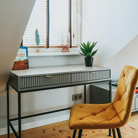 Tiny Oasis - Steps From Oldtown アパート