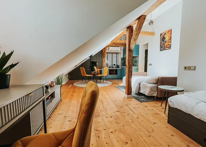 Tiny Oasis - Steps From Oldtown 公寓 克莱佩达