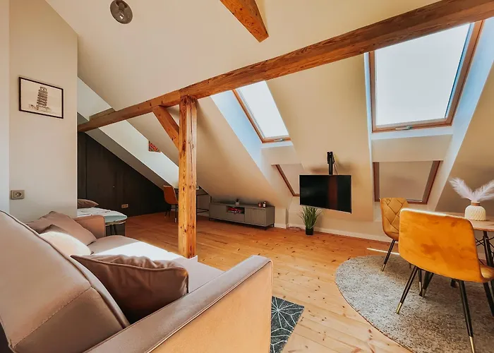 Tiny Oasis - Steps From Oldtown